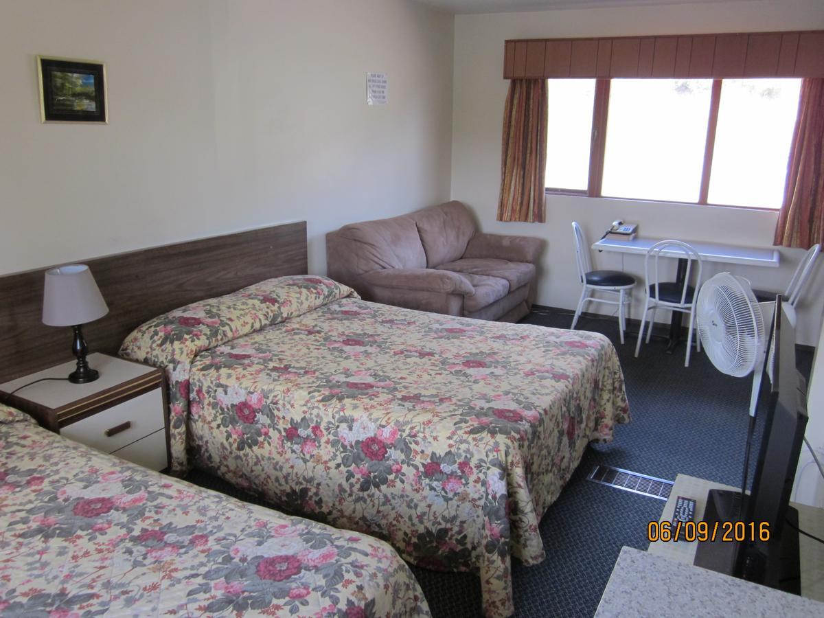 Valleyview Motel Williams Lake Exterior foto